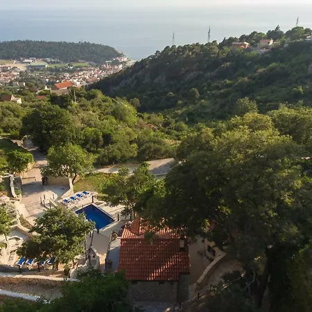 Klara Villa *